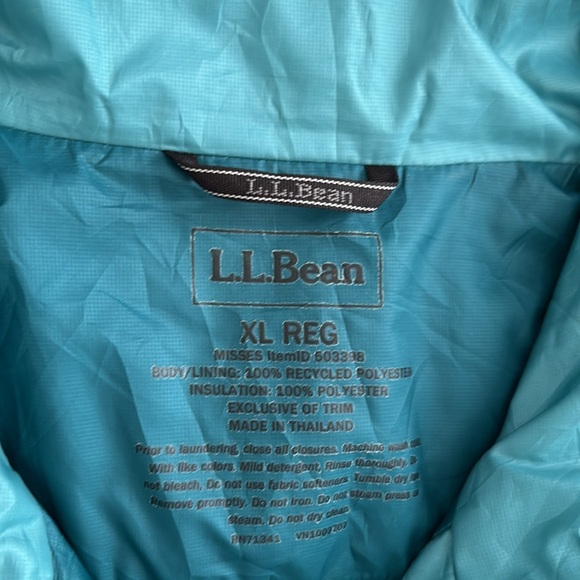 LL Bean PrimaLoft Packaway Jacket - Picture 4 of 16